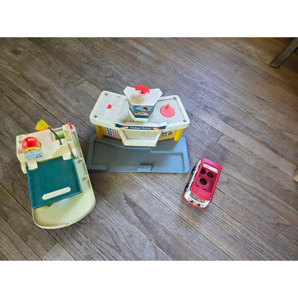 Vintage Fisher price Little people bus air port and boat